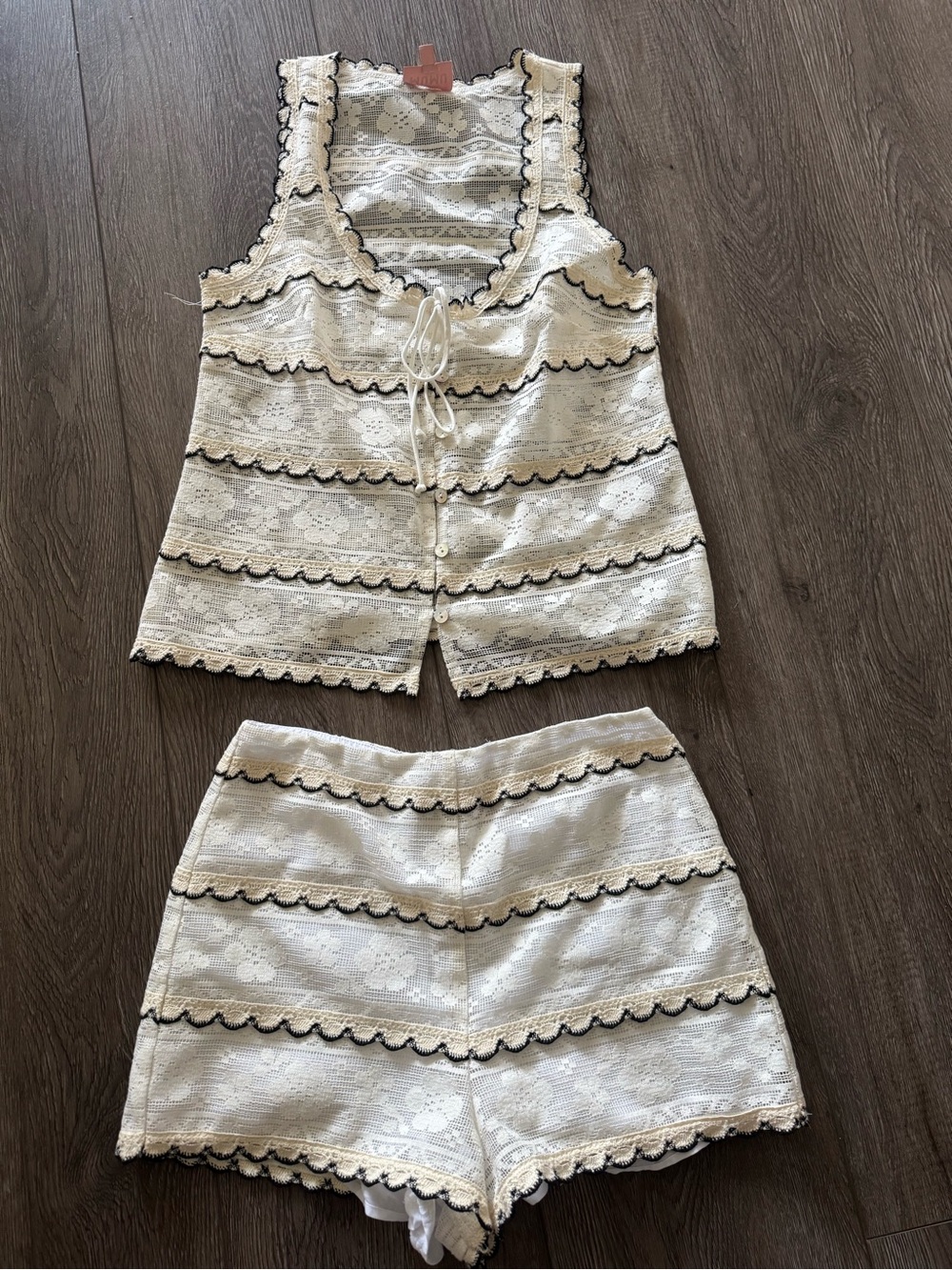 Cream Lace Two-Piece Tank & Shorts Set with Black Trim Mumu size small